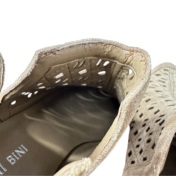 Gianni Bini Leather Upper Cutout Beige Bootie Women’s Size 7 M - Picture 13 of 16